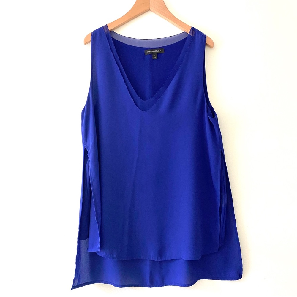 Banana Republic Two Layer Deep V Shell Tank